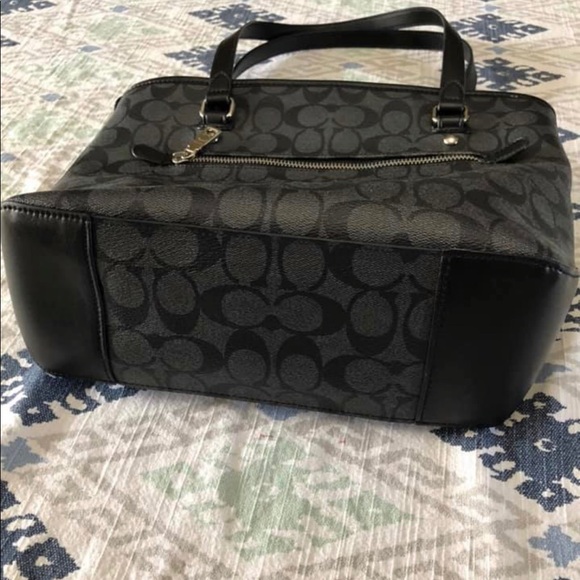 Coach signature tote - Picture 2 of 3